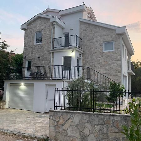 Patrick House Βίλα Τίβατ Εξωτερικό φωτογραφία