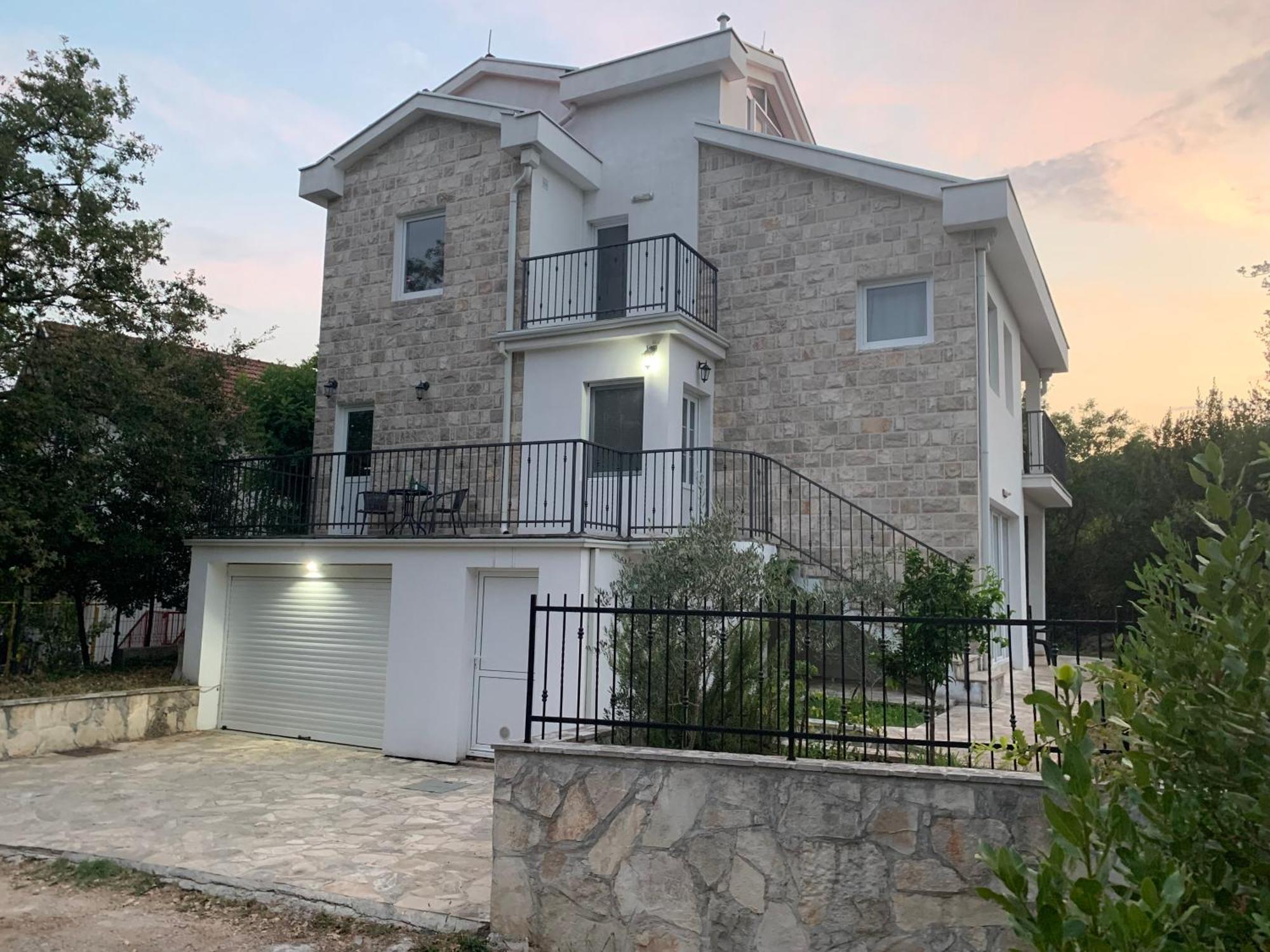 Patrick House Βίλα Τίβατ Εξωτερικό φωτογραφία