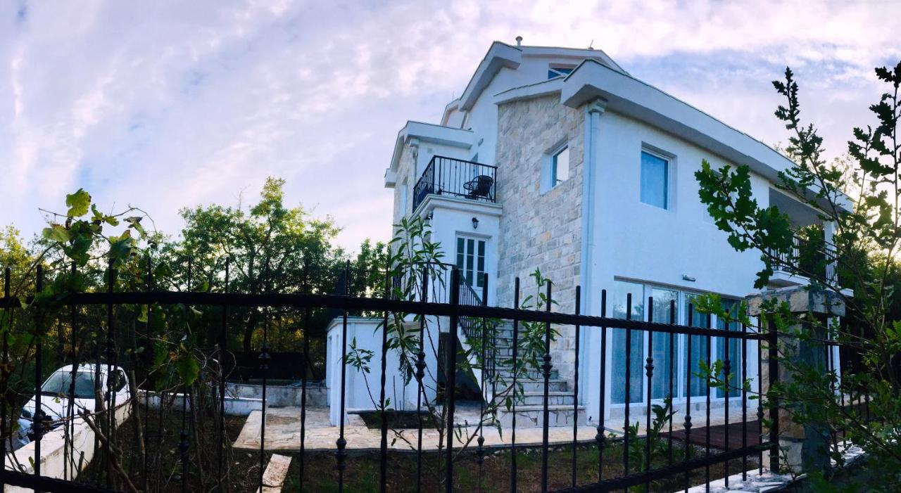 Patrick House Βίλα Τίβατ Εξωτερικό φωτογραφία